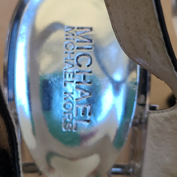 Michael Kors Sandals - Picture 4 of 10